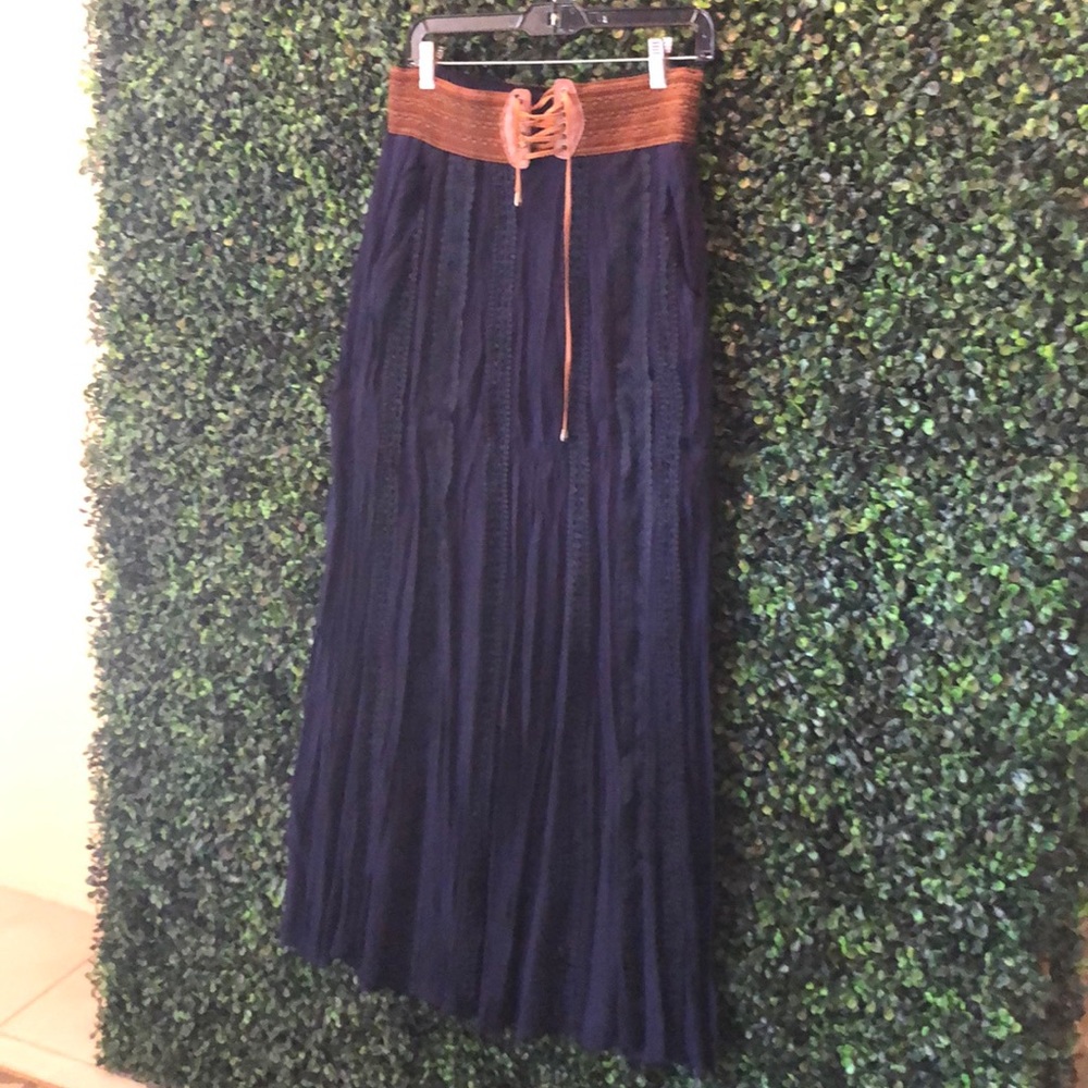 Long blue skirt with belt detail
